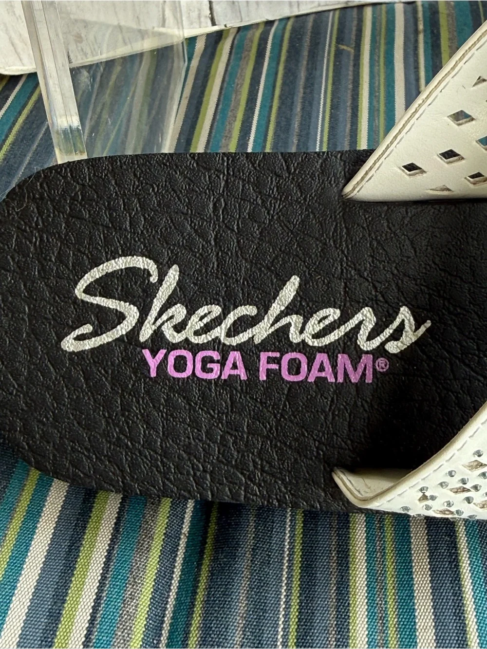 Skechers Yoga Foam Women's Flip-Flop Size 10